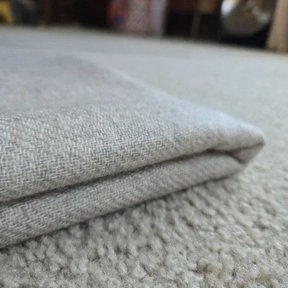 NWOT Cashmere Woven Lightweight Tan/Grey Scarf - Picture 9 of 11